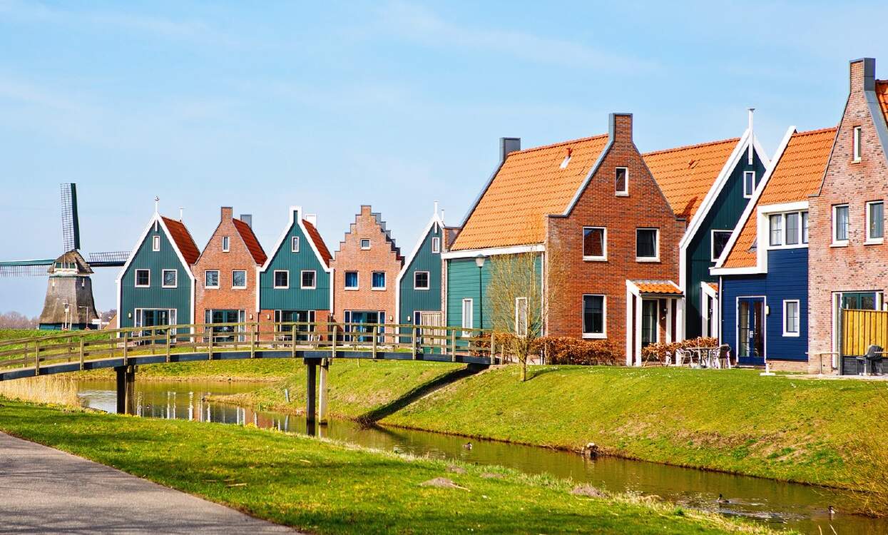 Netherlands House Prices Drop 6% Year on Year